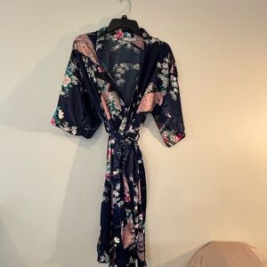 Elegant Floral Women's Kimono Robe